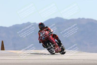 media/Oct-13-2025-Moto Forza (Mon) [[a66d839500]]/3-B Group/Session 4 (Turn 9)/